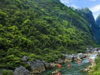 荔波水春河漂流